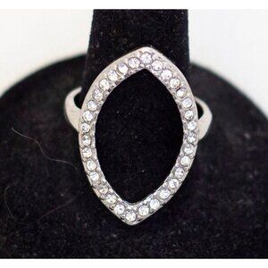 Size 9 1/2, Vintage Hollow Eye-shaped Rhinestones Silver Tone Ring - A23